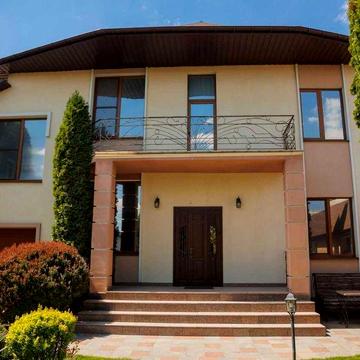 Оренда преміального будинку 342,4 м² з басейном. Повна автономність. 6 кімнат