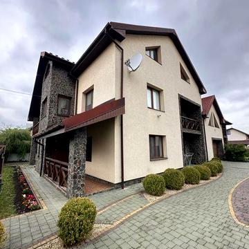 Вільно/Оренда будинку з альтанокою поряд ТРЦ Велес