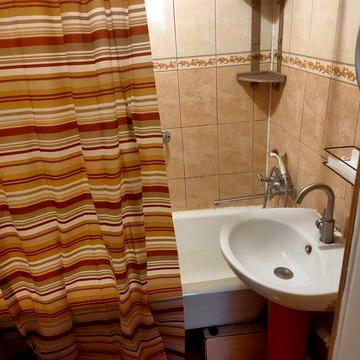 Оренда 2 кімнатної квартири на вул. Братів Міхновських