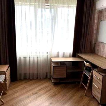 •• Світла 1-кімнатна квартира по вул. Голосіївська