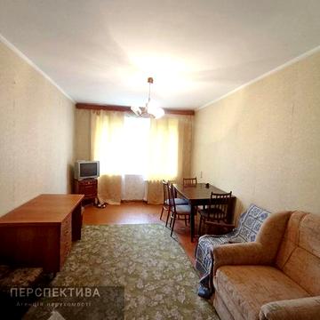 Недорога  2 -кімнатна квартира неподалік від центру. Середній поверх