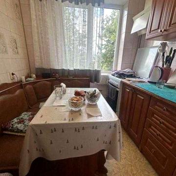 Продам 3-ку в жилом состоянии на Новых Домах