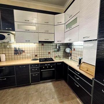 Продам 5к Большая140м2 3С/у Индустриальный Пр Сдобожанский Артековская