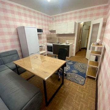 Оренда 1-к квартири вул. Урлівська 5 а Осокорки, ТЦ River Mall
