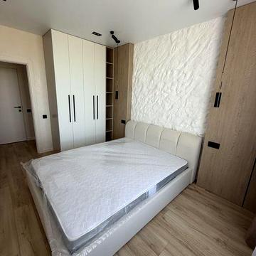 НОВА , ВЛАСНИК  ПРОДАЖ  2 кім 67 кв  з ремонтом жк варшавський 3 , буд 10.3 ЖК Варшавський