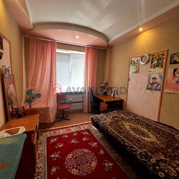 3-кімнатна з холом, ремонт, Лівий берег