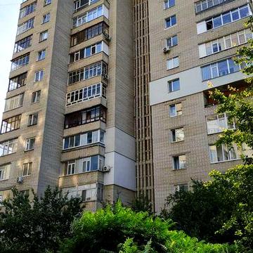 Продам однокімнатну квартиру  з орендарем у центрі м.Суми