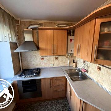 Продаж 2к квартиривул. Київська 108