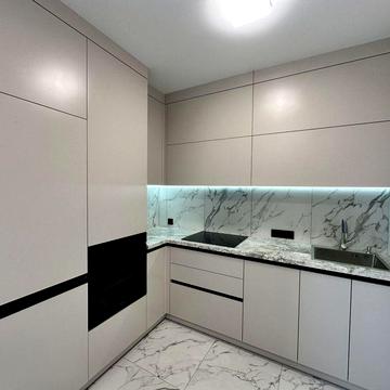 Продам 1 кімнатну новобудову по вул Білій