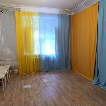 1к. квартира Липки, вул. П. Орлика 22/2. М Кловська, Арсенальна