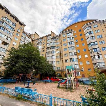 2кімнатна, 3 поверх! Кладова! Укриття! вул.Лесі Українки 19, Вишневе