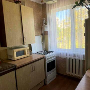 Продам 2- х кімнатну квартиру Польова