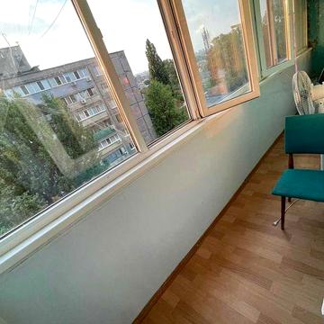Сдам 1 ком. квартиру 40 м2 пр. Мануйловский, 25! До Центра 5-7 минут!