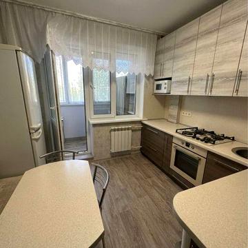 Продам 2-кімнатну квартиру з якісним ремонтом (Маліковський проект)