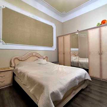 Продам 3-х комн. кв на Успенской сквер центр свой вход парковка