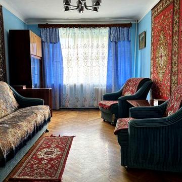 Оренда 3-кімнатної квартири по вул.Пулюя
