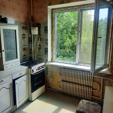 Продам 2к квартиру на Тополе-3. Чешка 56м2.  Средний этаж.