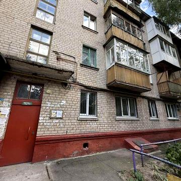 Продам 3 кімнаьну квартиру на Гвардійській , поруч 18 школа