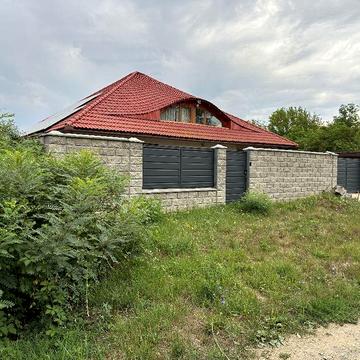 Продається чудовий сімейний будинок в м.Берегове.