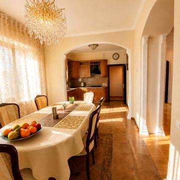 Просторий будинок 450 м² з БАСЕЙНОМ, БАНЕЮ та СОНЯЧНИМИ ПАНЕЛЯМИ | Крюківщина / бучанський район