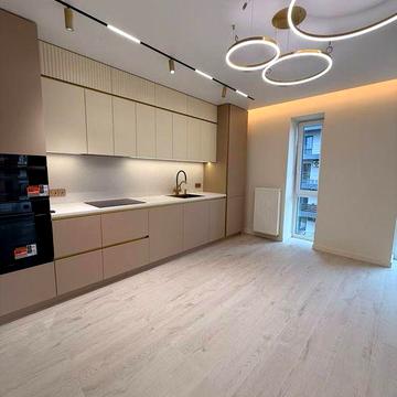 Продається дуже гарна квартира з авторським дизайном в ЖК West Towers ЖК West towers