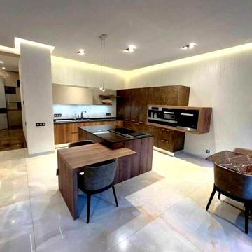 Продаж квартири 155 м.кв. з якісним ремонтом та меблями в ЖК преміум класу Альпійське містечко ЖК Альпійське містечко
