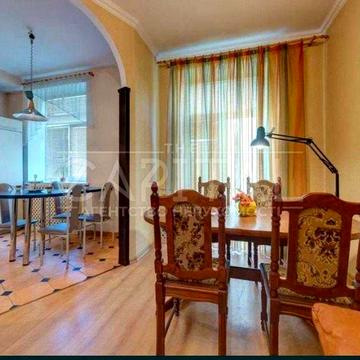 Продаж 3к квартиру в центрі міста,  бульвар Тараса Шевченка