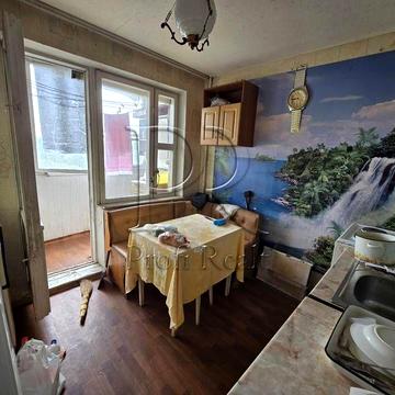 Продаж 1 кімн. квартири біля метро проспект Глушкова 34