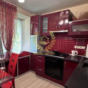 Продам 2 кімнатну квартиру по вулиці Китаївська в Голосіївському районі