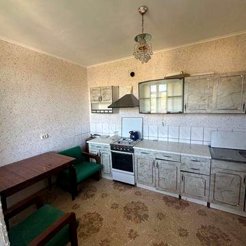 Продам двокімнатну квартиру м. Бершадь