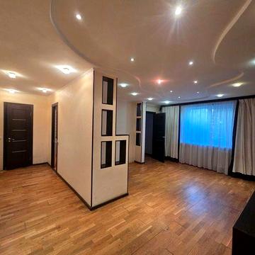 5-кімнатна квартира (90 м²) — ідеально для великої родини або комерції!