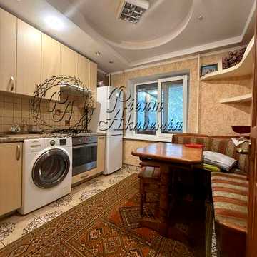 Державні програми, 3к квартира 75 м2 в Голосіївському районі, вулиця Васильківська 8, метро Голосіївська, парк