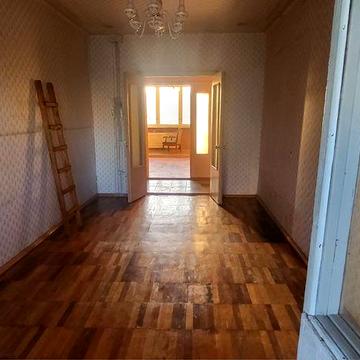 Чотирьох кімнатна квартира