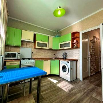 Продаж 1 кімнатноі квартири на Калініна 4