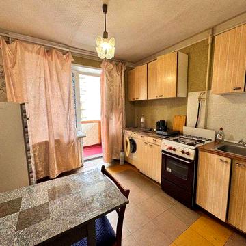 Сдам 2 квартиру на Красном Камне