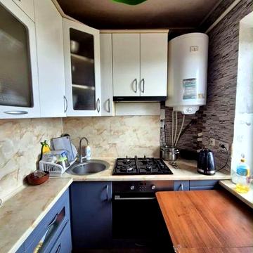 Продам 3-х кімнатну квартиру