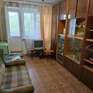 Продам 3-к квартиру в кирпичном доме на ул. Парковая! Под ваш ремонт / Перепланировку