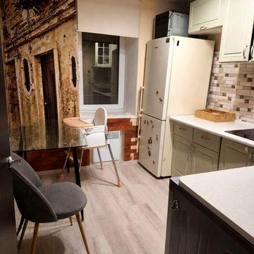 Продаж 2 кімнатної квартири ,вулиця Харківська 106(10 поверхівка)