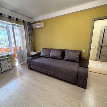Аренда 1 кім.кв по Героев 93 бригади, р-н 40ї школи, зупинка Універсам -12000гр