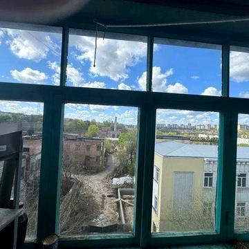 Продам 3-комн квартиру в районе Кирова просп.