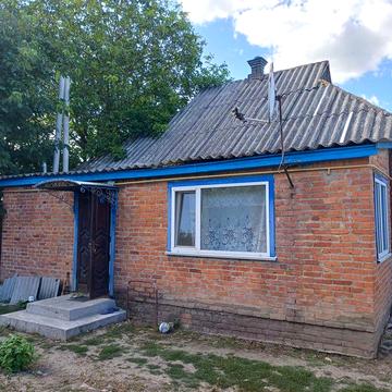 Продаж будинку з меблями Чорнухинський край