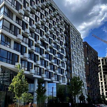 Продається простора 1-кімнатна квартира площею 43,7 м² у сучасному ЖК Lucky Land ЖК Lucky Land