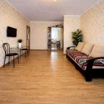 сдам трёхкомнатную квартиру проспект Гагарина 80, м. Спортивная , м. Левада