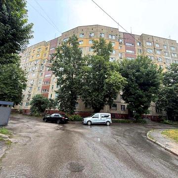 Продам 4-кімнатну квартиру на ж/м Тополя-3, буд. 30