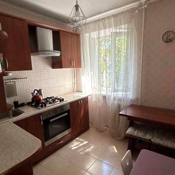Квартира затишна 2 кімнатна від власника