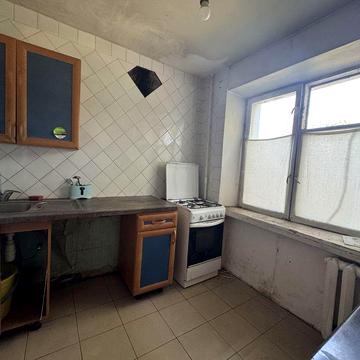 Продам квартиру на Черемушках на 2 этаже, кирпич