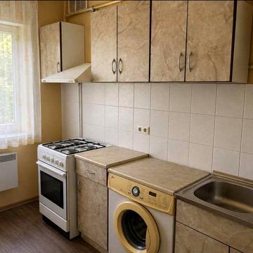 2 кімнатна квартира, в. Заньковецької