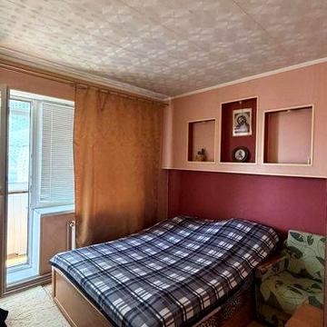 Продам 3 кімнатну квартиру на Жадова