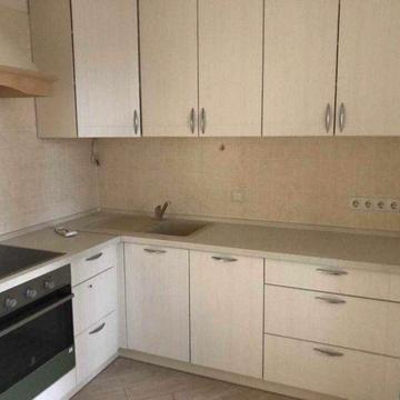 Оренда 1-кімнатної квартири, вул. Радунська, 9 — 45 м²