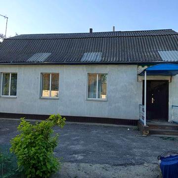 Продаж будинку 6-кімнатного